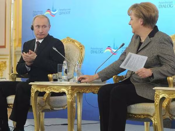 Hai nhà lãnh đạo Nga, Đức được mời tham dự Diễn đàn Đối thoại Petersburg ảnh 1 Hai nhà lãnh đạo Nga, Đức được mời tham dự Diễn đàn Đối thoại Petersburg ảnh 1