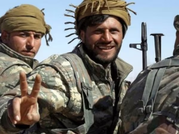 Hàng trăm tay súng SDF ở Hasaka gia nhập quân đội Syria ảnh 1 Hàng trăm tay súng SDF ở Hasaka gia nhập quân đội Syria ảnh 1