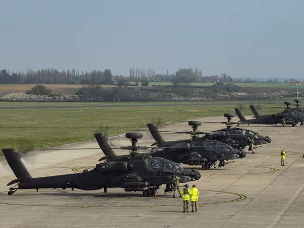 Nga: Việc Anh triển khai trực thăng Apache ở Estonia thể hiện "một sự khiêu khích khác" ảnh 1 Nga: Việc Anh triển khai trực thăng Apache ở Estonia thể hiện "một sự khiêu khích khác" ảnh 1