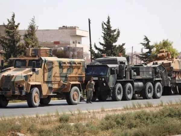 Thổ Nhĩ Kỳ triển khai khí tài quân sự đến Idlib tăng cường phòng thủ cho các trạm quan sát ảnh 1 Thổ Nhĩ Kỳ triển khai khí tài quân sự đến Idlib tăng cường phòng thủ cho các trạm quan sát ảnh 1