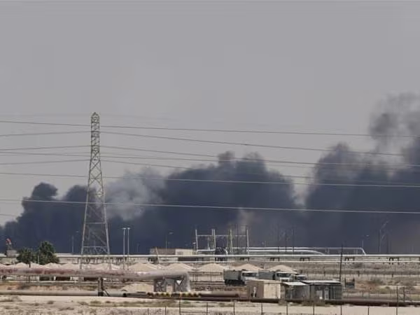 Tổng thống Mỹ gia tăng trừng phạt lên Iran sau vụ tấn công vào Saudi Arabia ảnh 1 Tổng thống Mỹ gia tăng trừng phạt lên Iran sau vụ tấn công vào Saudi Arabia ảnh 1