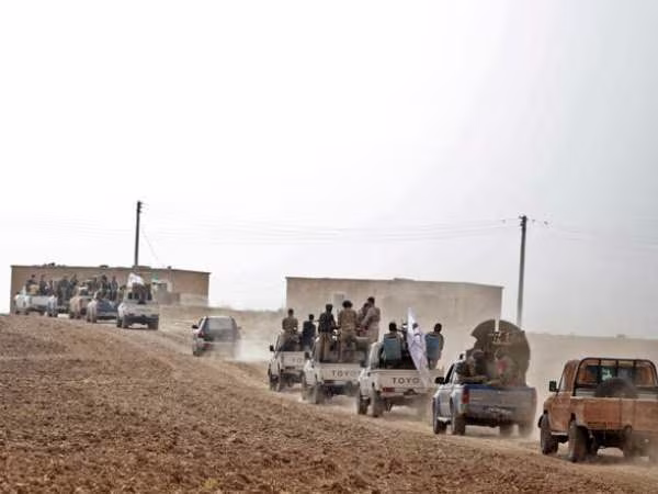 200 người tị nạn Syria được Thổ Nhĩ Kỳ đưa về nước an toàn ảnh 1