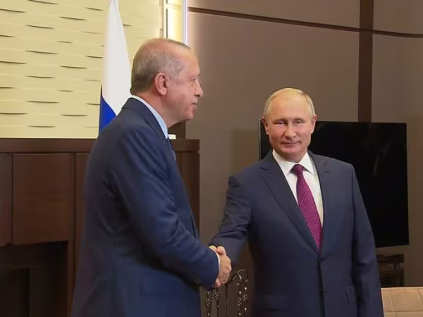 Ông Putin kêu gọi ông Erdogan tăng cường nỗ lực chống khủng bố ở Syria ảnh 1 Ông Putin kêu gọi ông Erdogan tăng cường nỗ lực chống khủng bố ở Syria ảnh 1