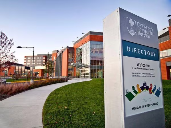 Covid-19 bắt đầu "tấn công mạnh" quân đội Mỹ ảnh 1 Covid-19 bắt đầu "tấn công mạnh" quân đội Mỹ ảnh 1