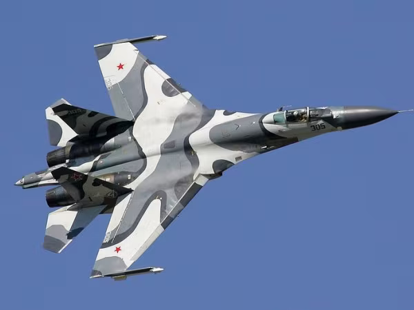 Những giả thuyết về nguyên nhân khiến Su-27 Nga rơi ảnh 1 Những giả thuyết về nguyên nhân khiến Su-27 Nga rơi ảnh 1