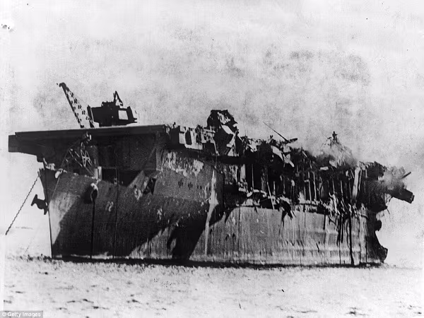 Tàu sân bay Mỹ nguyên vẹn dưới đáy biển sau hơn 6 thập kỷ ảnh 4 Tàu sân bay Mỹ nguyên vẹn dưới đáy biển sau hơn 6 thập kỷ ảnh 4