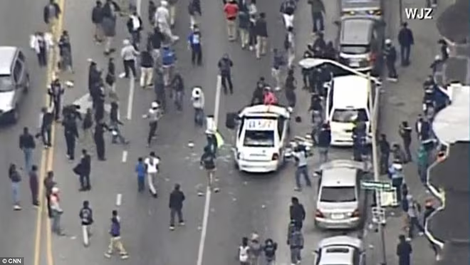 Baltimore (Mỹ) bạo động sau cái chết mới nhất của thanh niên da đen  ảnh 4