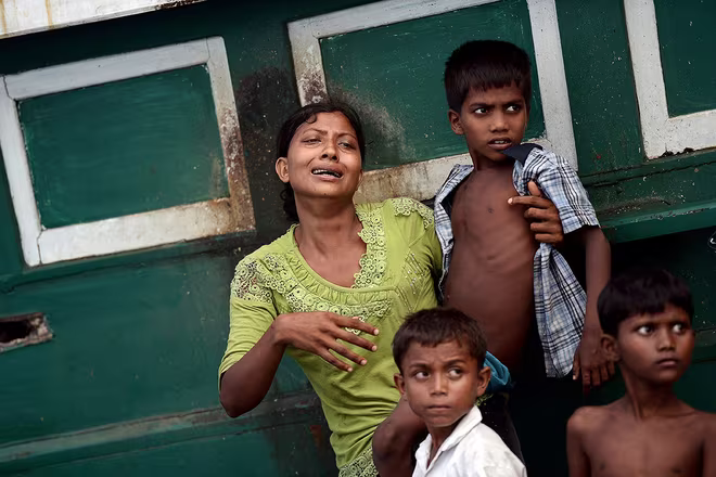 Thảm cảnh khốn cùng của người di cư Rohingya và Bangladesh trên biển ảnh 15