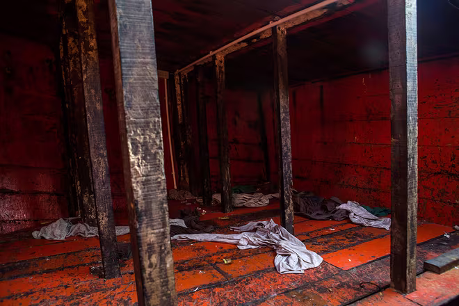 Thảm cảnh khốn cùng của người di cư Rohingya và Bangladesh trên biển ảnh 5