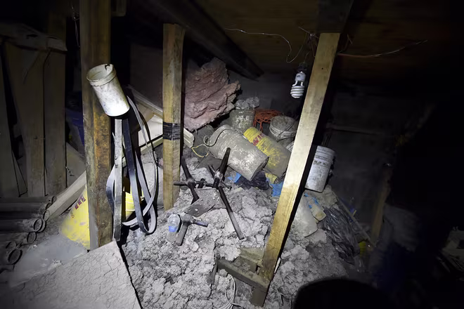 Cận cảnh phòng giam và đường hầm vượt ngục của trùm ma tuý El Chapo ảnh 11