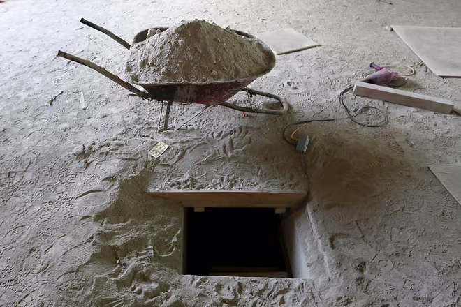 Cận cảnh phòng giam và đường hầm vượt ngục của trùm ma tuý El Chapo ảnh 14