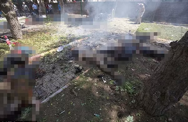 Hiện trường đẫm máu vụ đánh bom tự sát gần biên giới Thổ Nhĩ Kỳ ảnh 4