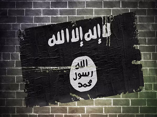 Chồng chết, góa phụ Anh hoang mang chạy trốn khỏi IS ảnh 1