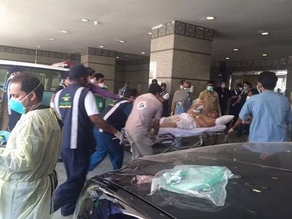 Vụ giẫm đạp kinh hoàng gần thánh địa Mecca, hơn 700 người chết, 800 người bị thương ảnh 7 Vụ giẫm đạp kinh hoàng gần thánh địa Mecca, hơn 700 người chết, 800 người bị thương ảnh 7