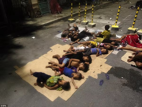 Cảnh tượng đẫm máu trong cuộc chiến chống ma túy ở Philippines ảnh 3 Cảnh tượng đẫm máu trong cuộc chiến chống ma túy ở Philippines ảnh 3