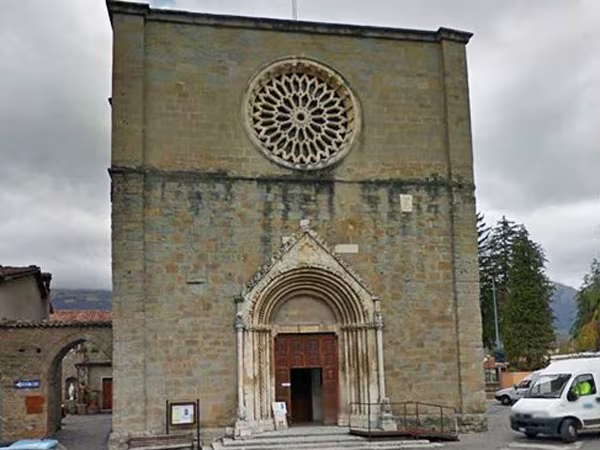 Chùm ảnh "thiên đường" biến thành "địa ngục" sau thảm họa động đất ở Ý ảnh 3 Chùm ảnh "thiên đường" biến thành "địa ngục" sau thảm họa động đất ở Ý ảnh 3