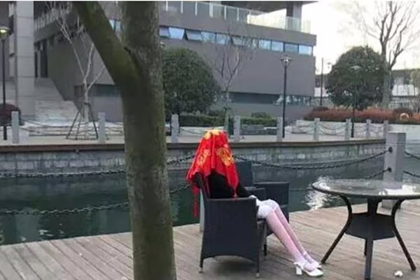 "Ế thâm niên", chàng kỹ sư tự chế tạo cô vợ robot ảnh 3 "Ế thâm niên", chàng kỹ sư tự chế tạo cô vợ robot ảnh 3