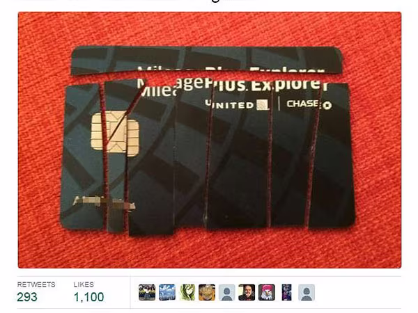 Hành khách cắt vụn thẻ tín dụng, "thề" tẩy chay United Airline ảnh 2