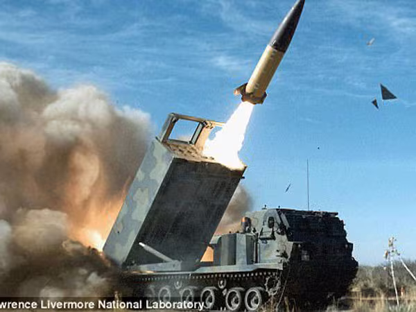Loại tên lửa hủy diệt Mỹ dùng để đối trọng với "bom cha" của Nga ảnh 1 Loại tên lửa hủy diệt Mỹ dùng để đối trọng với "bom cha" của Nga ảnh 1