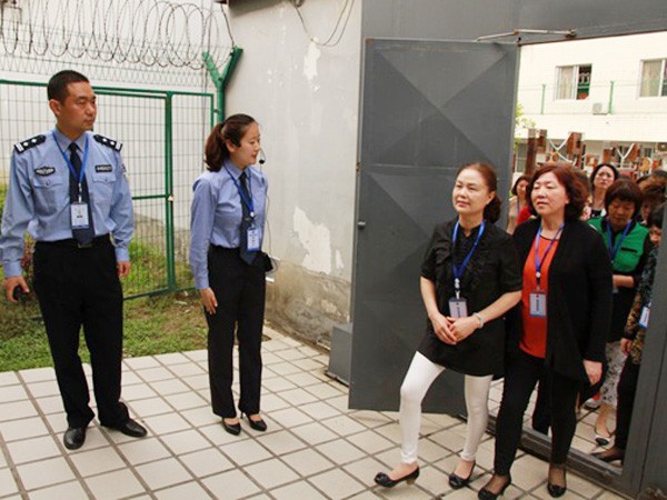 Đưa quan chức đi thăm nhà tù để cảnh tỉnh ảnh 1 Đưa quan chức đi thăm nhà tù để cảnh tỉnh ảnh 1