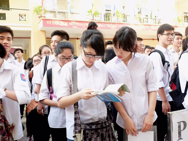 Thi THPT quốc gia: Thí sinh lo đề khó ảnh 1 Thi THPT quốc gia: Thí sinh lo đề khó ảnh 1