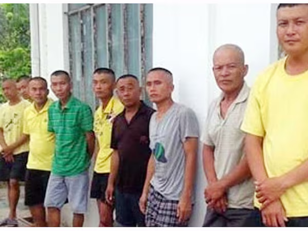 Philippines trục xuất 9 ngư dân Trung Quốc đánh bắt trộm rùa biển ảnh 1 Philippines trục xuất 9 ngư dân Trung Quốc đánh bắt trộm rùa biển ảnh 1