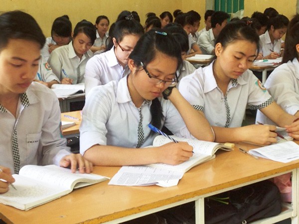 Có nhất thiết vào bằng được trường công? ảnh 1 Có nhất thiết vào bằng được trường công? ảnh 1