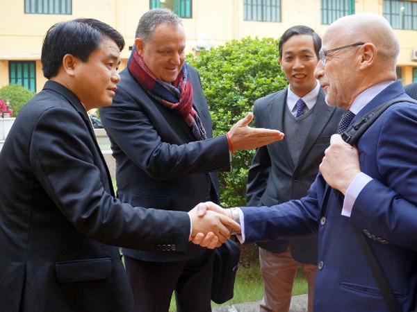 Chào mừng Đại hội Đại biểu Đảng bộ CATP Hà Nội lần thứ XXVII: 9 đột phá đã được khẳng định ảnh 6 Chào mừng Đại hội Đại biểu Đảng bộ CATP Hà Nội lần thứ XXVII: 9 đột phá đã được khẳng định ảnh 6