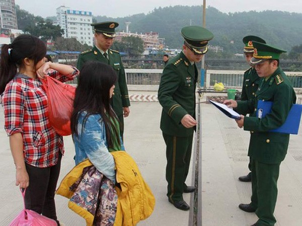 Bi kịch của cô bé bị bán "làm gái" từ năm 15 tuổi ảnh 1 Bi kịch của cô bé bị bán "làm gái" từ năm 15 tuổi ảnh 1