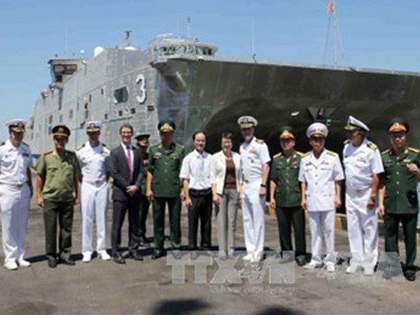 Hai tàu chiến hiện đại của Hải quân Hoa Kỳ cập cảng Tiên Sa ảnh 1 Hai tàu chiến hiện đại của Hải quân Hoa Kỳ cập cảng Tiên Sa ảnh 1