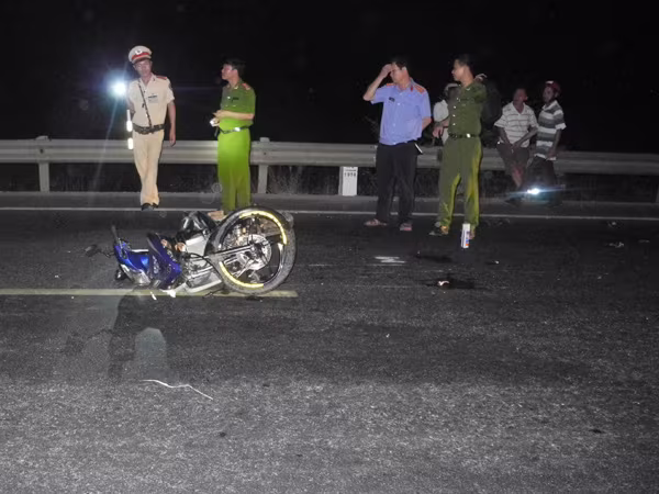 Quảng Ngãi: Truy tìm ô tô  gây tai nạn chết người  ảnh 1 Quảng Ngãi: Truy tìm ô tô  gây tai nạn chết người  ảnh 1