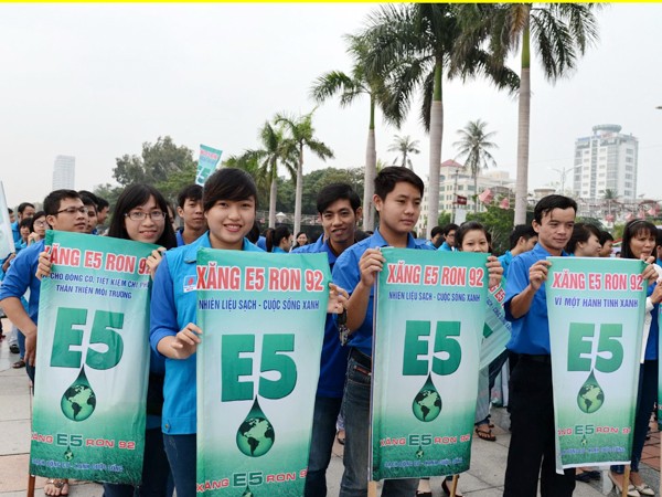 Bán đại trà xăng sinh học: Vừa làm vừa lo ảnh 1 Bán đại trà xăng sinh học: Vừa làm vừa lo ảnh 1