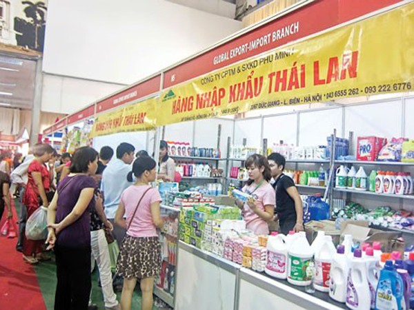 Bán lẻ Việt Nam trước "cơn lốc" hàng ngoại: Chậm chân sẽ thua cuộc ảnh 1 Bán lẻ Việt Nam trước "cơn lốc" hàng ngoại: Chậm chân sẽ thua cuộc ảnh 1