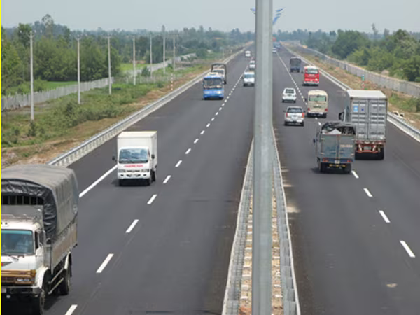Thu phí 52,5km cao tốc Hà Nội - Hải Phòng từ 1-10 ảnh 1 Thu phí 52,5km cao tốc Hà Nội - Hải Phòng từ 1-10 ảnh 1