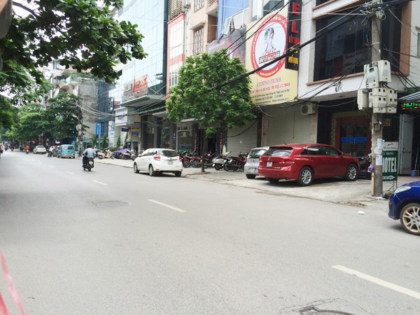 Giải quyết trật tự đô thị trên tuyến phố Vọng: Cần sự vào cuộc đồng bộ ảnh 1 Giải quyết trật tự đô thị trên tuyến phố Vọng: Cần sự vào cuộc đồng bộ ảnh 1