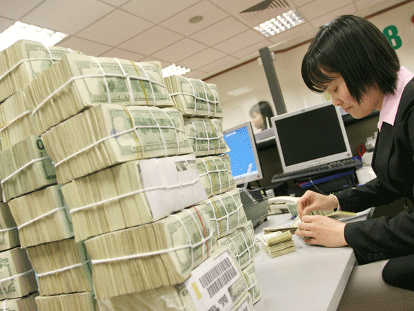 Hết "đất" đầu cơ USD ảnh 2 Hết "đất" đầu cơ USD ảnh 2