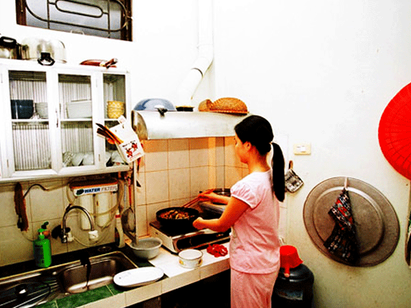 Thuê giúp việc "ngoại" tiện nhiều, nhưng cũng lắm phiền toái ảnh 1 Thuê giúp việc "ngoại" tiện nhiều, nhưng cũng lắm phiền toái ảnh 1