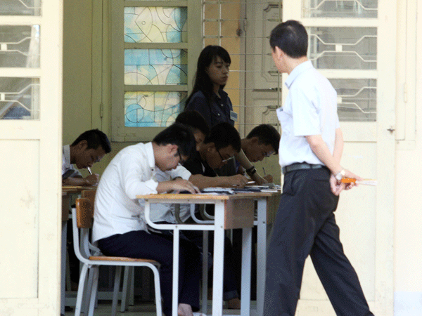 Lo môn Lịch sử bị "bỏ rơi"  ảnh 1 Lo môn Lịch sử bị "bỏ rơi"  ảnh 1