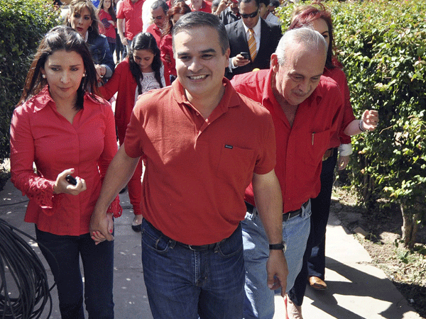 Gia đình quyền thế nhất Honduras bị "sờ gáy" ảnh 1