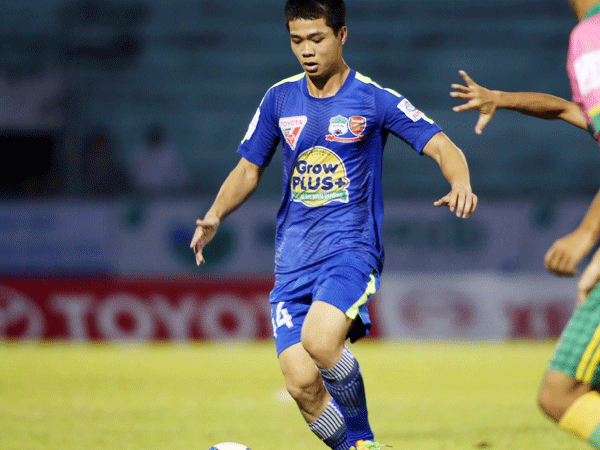 Công Phượng sang Nhật, V-League còn hấp dẫn? ảnh 1 Công Phượng sang Nhật, V-League còn hấp dẫn? ảnh 1