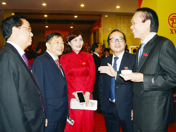 Bế mạc Đại hội lần thứ XVI Đảng bộ TP Hà Nội: Kết tinh trí tuệ, vững bước tiến lên phía trước ảnh 2 Bế mạc Đại hội lần thứ XVI Đảng bộ TP Hà Nội: Kết tinh trí tuệ, vững bước tiến lên phía trước ảnh 2