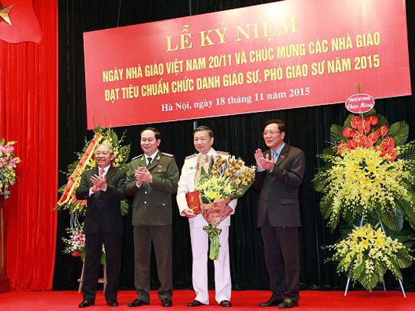 Chúc mừng các nhà giáo Công an được phong học hàm GS, PGS ảnh 1