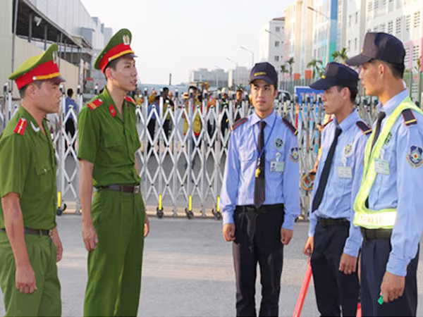 Nhịp nhàng phối hợp, đảm bảo ANTT các khu, cụm công nghiệp ảnh 1