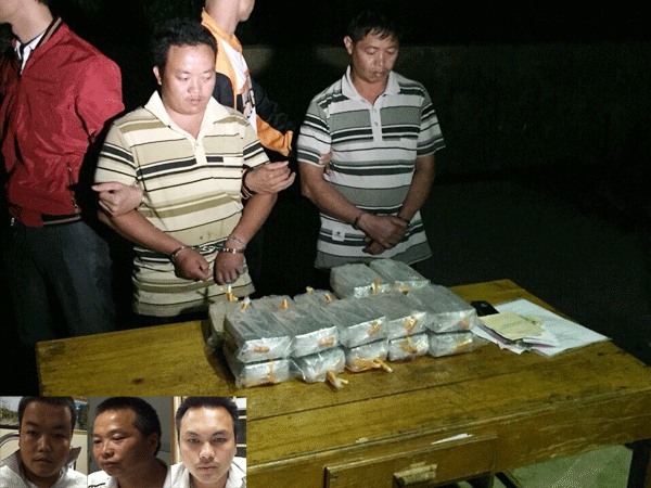 Gần 100 bánh heroin giấu trong bình xăng  ảnh 1