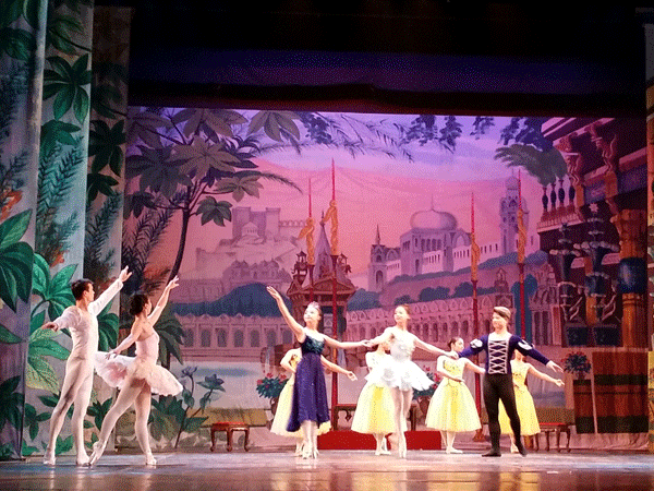 Kéo khán giả trở lại với nghệ thuật đỉnh cao ảnh 1