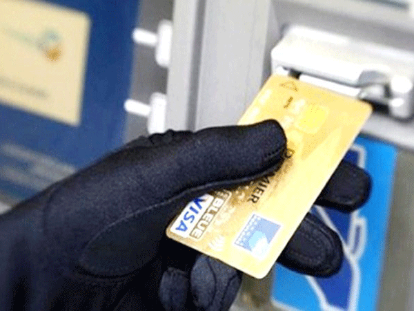 "Phát sốt" vì mất tiền trong thẻ ATM ảnh 1 "Phát sốt" vì mất tiền trong thẻ ATM ảnh 1