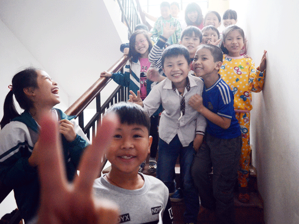 Không để trẻ bị vạ lây ảnh 2 Không để trẻ bị vạ lây ảnh 2