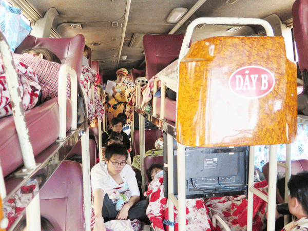 Kiểm soát chặt vận tải ô tô dịp nghỉ Tết 2016 ảnh 1