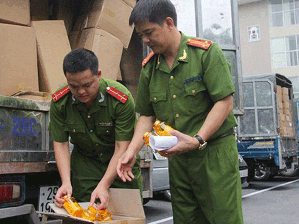 Phần lớn thực phẩm chức năng giả nhập lậu từ Trung Quốc ảnh 1 Phần lớn thực phẩm chức năng giả nhập lậu từ Trung Quốc ảnh 1