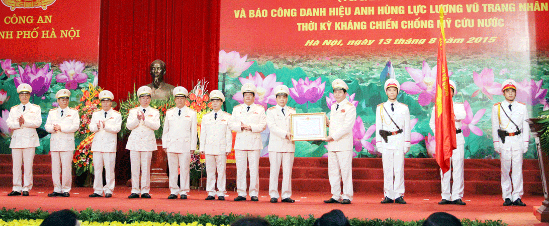 10 dấu ấn của Công an Hà Nội năm 2015 ảnh 1 10 dấu ấn của Công an Hà Nội năm 2015 ảnh 1